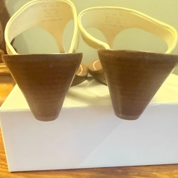 Tory Burch Cameron Ivory Wedge Sandals Size 5 - Picture 9 of 15